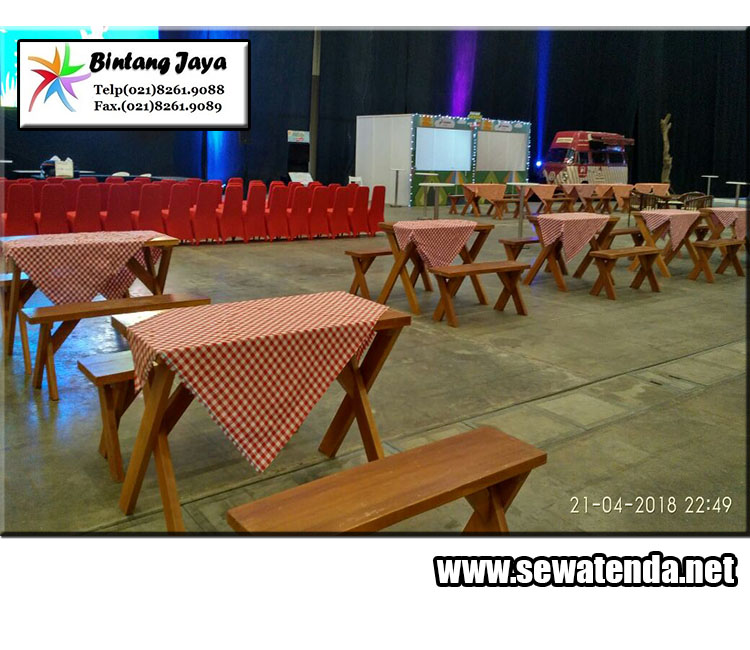sewa meja dan kursi taman untuk melengkapi fasilitas event anda