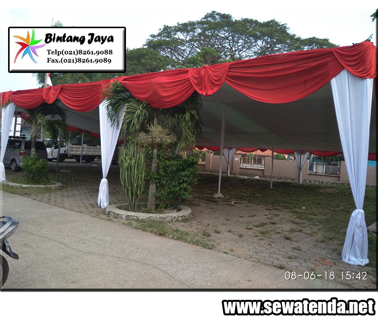 Tempat perentalan tenda dengan berbagai macam dekorasi untuk kemeriahan acara anda
