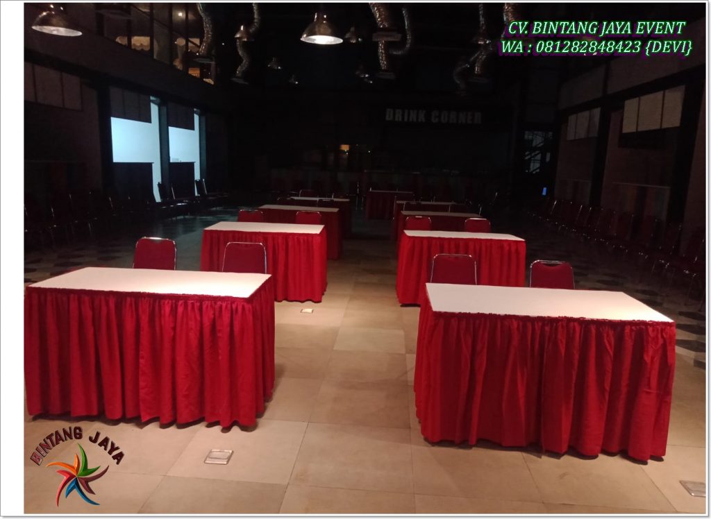 Sewa Meja Kotak Ukuran 160x120cm Pelayanan 24 Jam