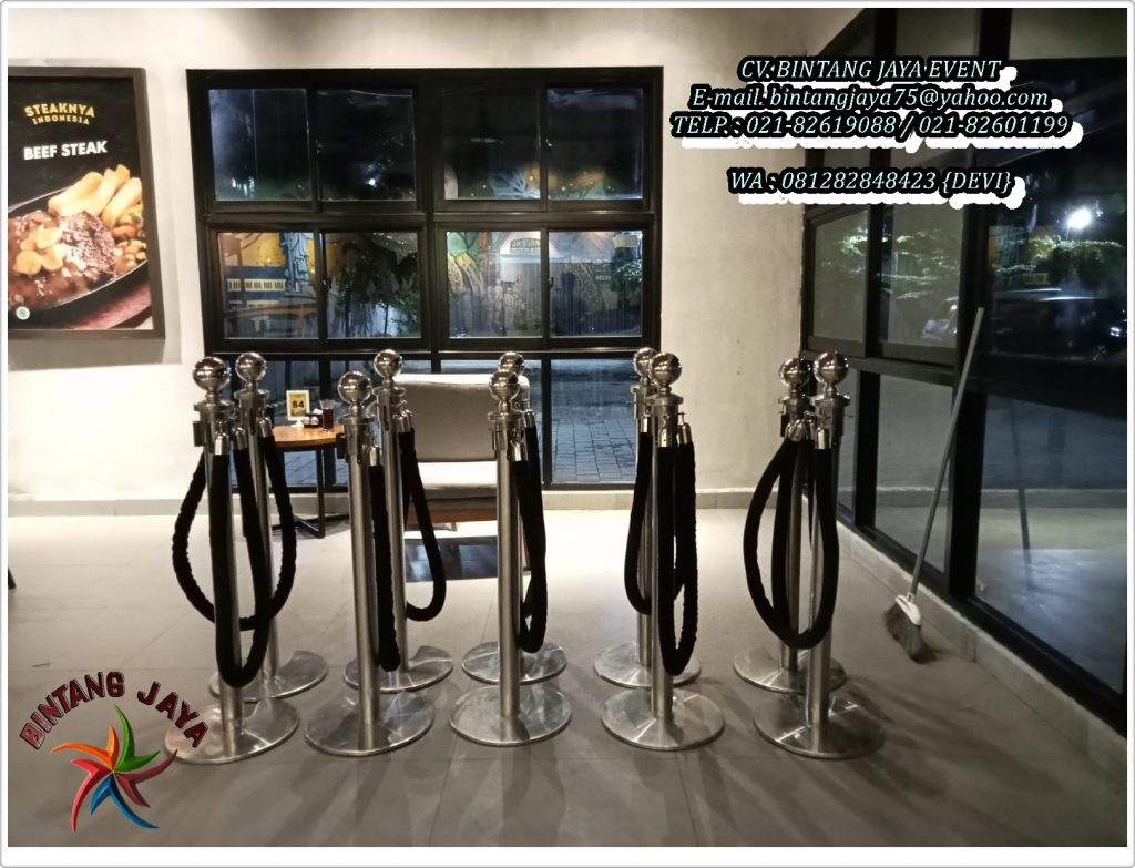 Sewa Tiang Antrian Tipe Vip Tali Bludru Merah Area Jakarta