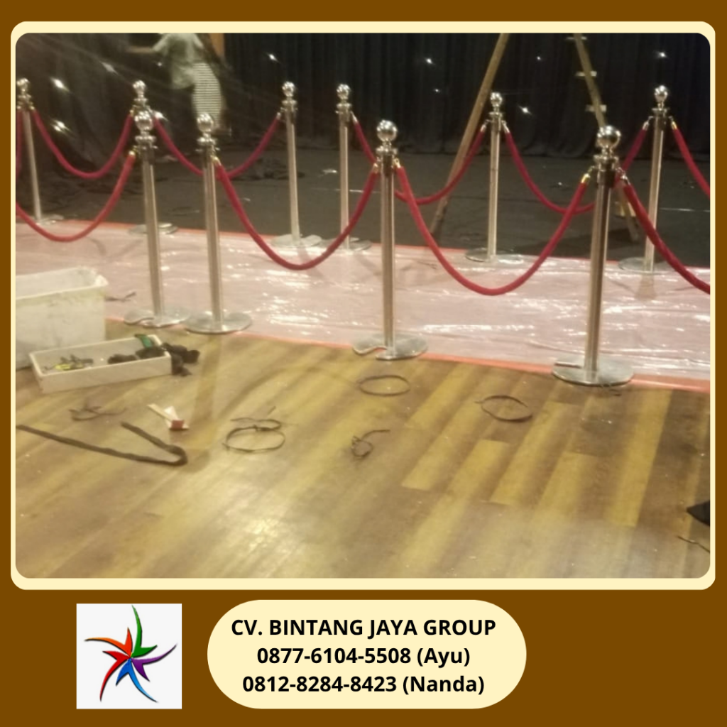 Sewa Rope Stand VIP Tali Bludru Merah Jakarta 0877-6104-5508